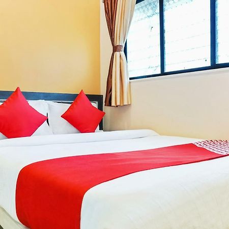 Oyo 29634 Hotel Navalai Pride Ratnāgiri Exterior foto