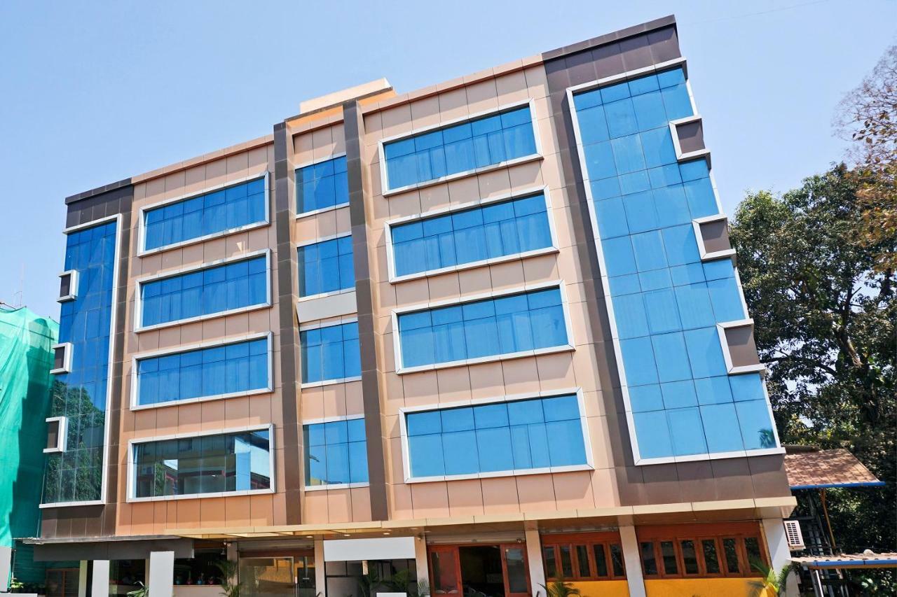 Oyo 29634 Hotel Navalai Pride Ratnāgiri Exterior foto
